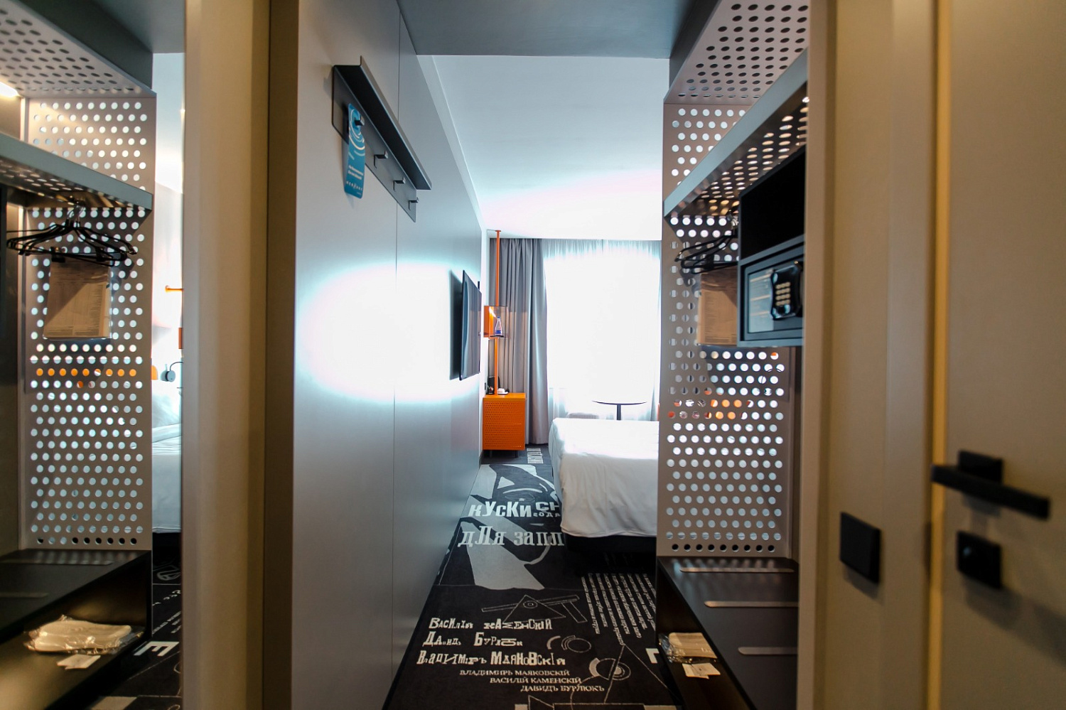 Как мы комплектовали сеть Ibis: от эскиза до монтажа